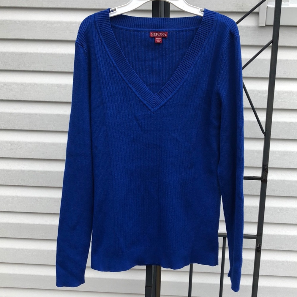 Long sleeve top